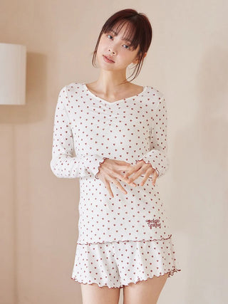 Tuck Stitch Heart Pullover