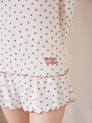 Tuck Stitch Heart Pullover