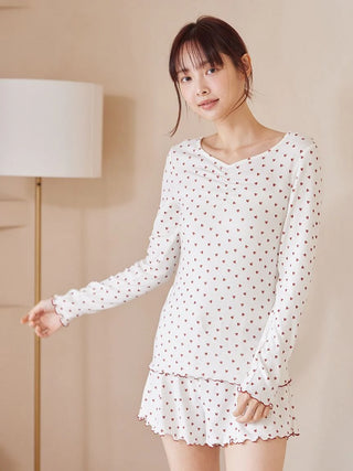 Tuck Stitch Heart Pullover