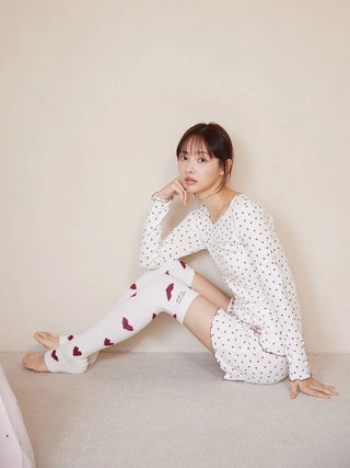 Tuck Stitch Heart Pullover