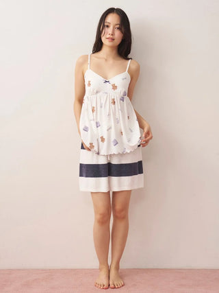 Pique Motifs Camisole With Built-in Bra