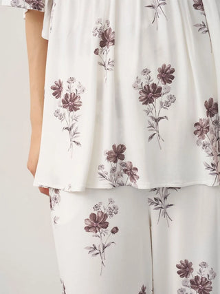Cool Rayon Cosmos Printed Pullover With Built-in Bra