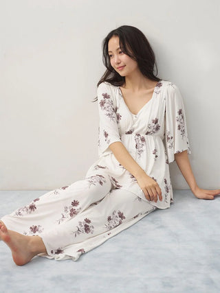Cool Rayon Cosmos Printed Pullover With Built-in Bra