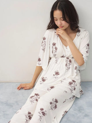 Cool Rayon Cosmos Printed Pullover With Built-in Bra