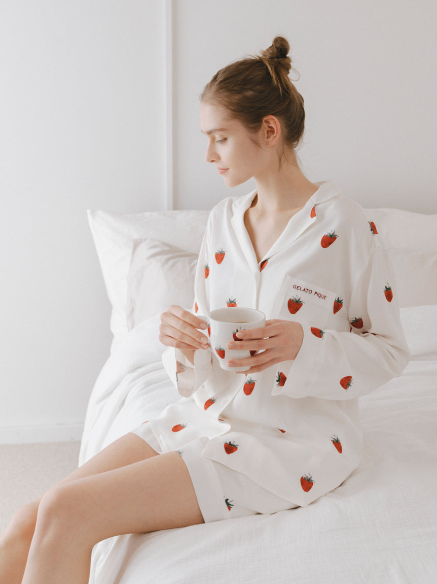Strawberry Pattern Long Sleeve Sleepwear