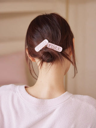 Logo Hair Clips Set