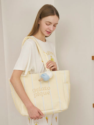 Pile Tote Bag