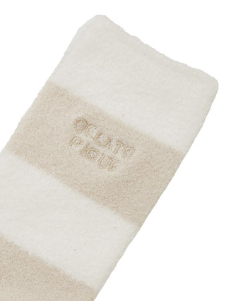 Smoothie 2 Border Fuzzy Socks in beige, Cozy Women's Loungewear Socks at Gelato Pique USA