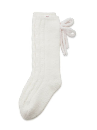[Sweet] Aran Women's Mid-Calf Cozy Lounge Socks in Off White, Cozy Women's Loungewear Socks at Gelato Pique USA.