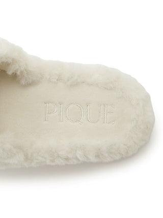 CAT Motif Eco Fur and Fuzzy Home Slippers in OFF WHITE, Women's Lounge Room Slippers, Bedroom Slippers, Indoor Slippers at Gelato Pique USA.
