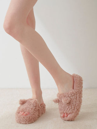 CAT Motif Eco Fur and Fuzzy Home Slippers in PINK, Women's Lounge Room Slippers, Bedroom Slippers, Indoor Slippers at Gelato Pique USA.