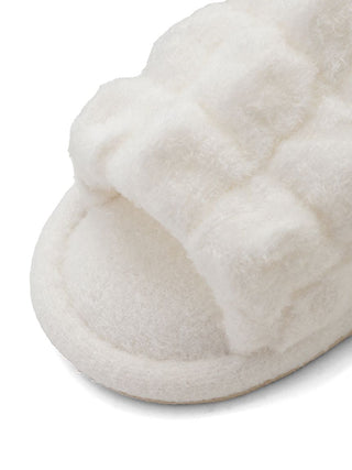 Bubble Moco Cozy Bedroom Indoor Slip On Shoes in OFF WHITE, Women's Lounge Room Slippers, Bedroom Slippers, Indoor Slippers at Gelato Pique USA.