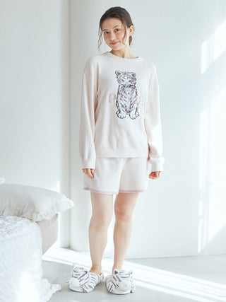 Gelato Pique USA white tiger house slippers, premium loungewear and sleepwear, featuring fluffy knit design and three-dimensional tiger details.