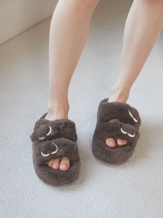 [Valentine] Heart Buckle Eco-Fur Room Shoes