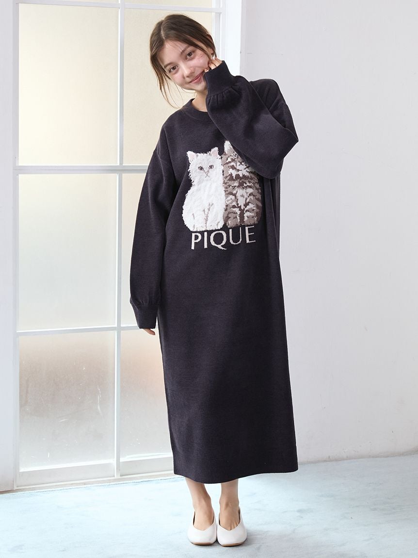 Airy Moco Twin Cats Jacquard Dress