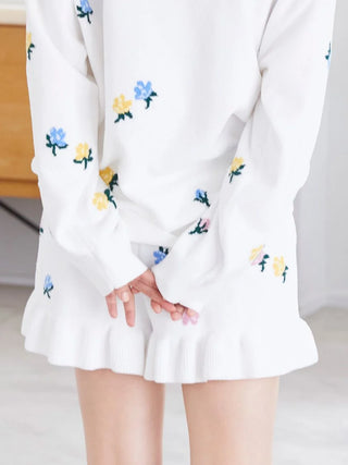 Air Moco Small Flower Lounge Shorts in Off White, Women's Loungewear Shorts at Gelato Pique USA