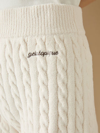 Spring Airy Moco Aran Shorts