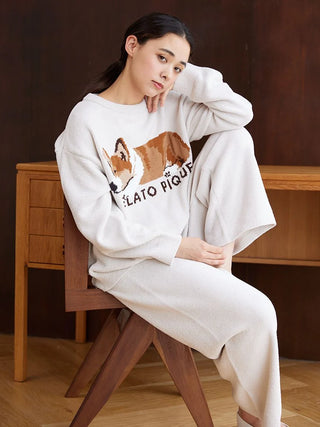 SLEEPING DOG Pullover Sweater in Beige, Women's Pullover Sweaters at Gelato Pique USA