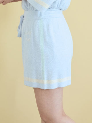 Smoothie Trim Line Short-sleeved Pullover & Shorts Set