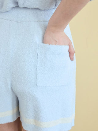 Smoothie Trim Line Short-sleeved Pullover & Shorts Set