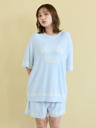 Smoothie Trim Line Short-sleeved Pullover & Shorts Set