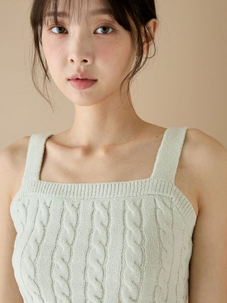 Spring Airy Moco Aran Bustier