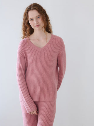 Temperature-regulating Smoothie Ribbed Pullover - view 4