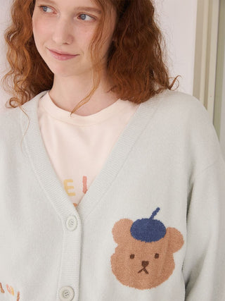 Airy Moco Painter Bear Cardigan