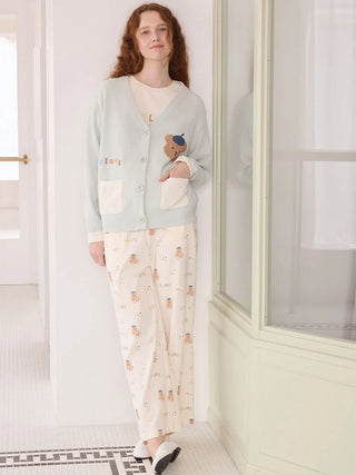 Airy Moco Painter Bear Cardigan