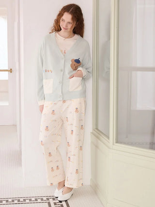 Airy Moco Painter Bear Cardigan