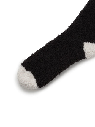 Close-up of Chocolate & Framboise MENS Baby Moco Fuzzy Socks, showcasing ultra-soft fabric and stylish design.