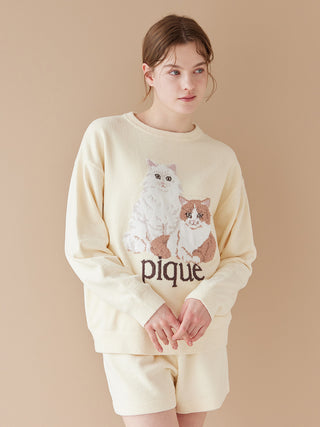 Airy Moco Cat Jacquard Pullover