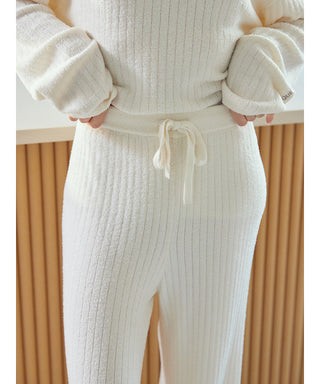 Cozy premium white lounge pants from Gelato Pique USA, featuring temperature-control ribbed knit design ideal for spring loungewear and sleepwear.