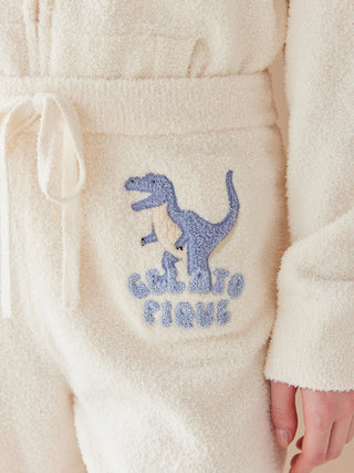 Airy Moco Dinosaur Sagara Embroidery Shorts