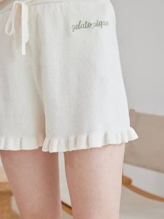 Airy Moco Frill Shorts