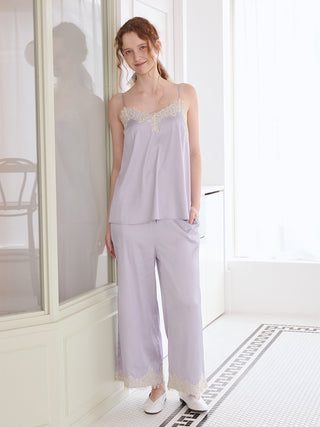 Cool Satin Lace Camisole With Built-in Bra