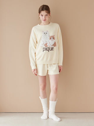 Airy Moco Cat Jacquard Pullover