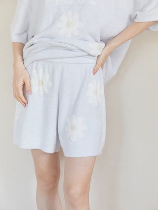 Gelato Pique USA Smoothie Daisy Pullover & Shorts in pastel, premium loungewear and sleepwear set with daisy motifs for cozy elegance.