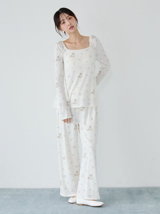 Cat and Flower Pullover with Built-in Cups