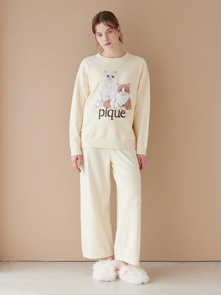 Airy Moco Cat Jacquard Pullover
