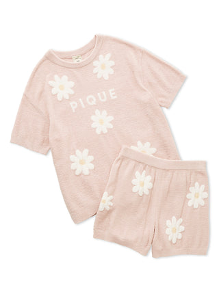 Smoothie Daisy pink pullover and shorts loungewear set with daisy motifs from Gelato Pique USA, premium sleepwear collection.