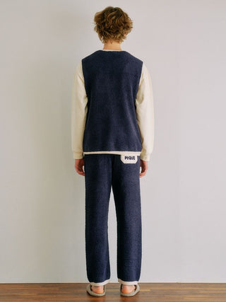 [BEGIN] Men's Powder Color-scheme Vest