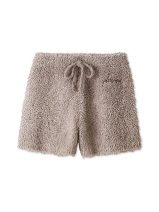 Gelato Pique Feather Cat Shorts in beige, front view