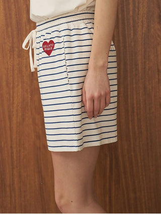 Cool-to-touch Heart Striped Shorts
