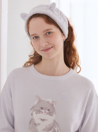 Bath Time Cat Jacquard Pullover