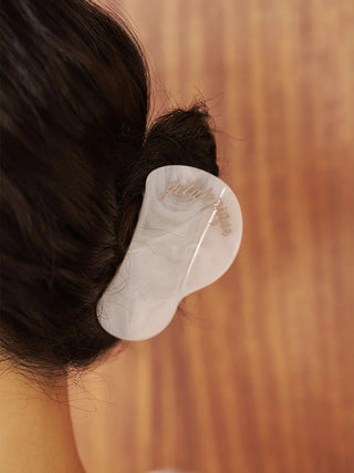 Pique Logo Hair Clip - view 9