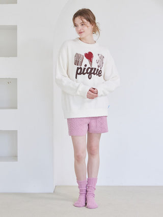 [Valentine] Aran Sagara Embroidery Socks