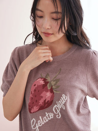 Airy Moco Strawberry Jacquard Pullover