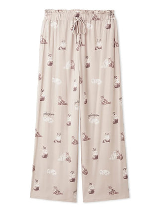 Gelato Pique Cat All-over Printed Pants in beige, front view