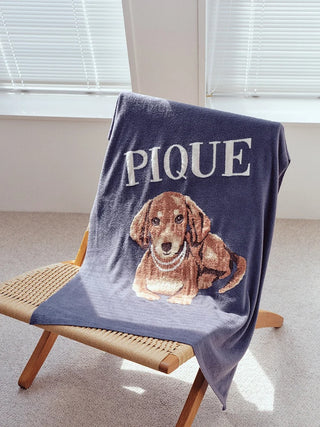 Fashionable Cats & Dogs Jacquard Smoothie Blanket
